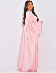 Abaya premium en satin à strass et cristaux au col