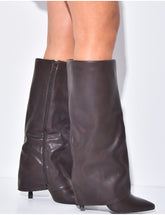 Bottes en similicuir à talons aiguille et rabat