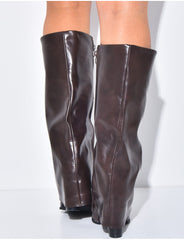 Bottes en similicuir style santiag à talons carré et rabat